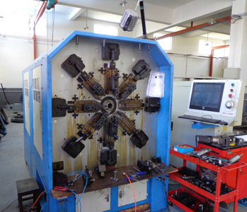 扭(niu)簧(huang)機(jī)